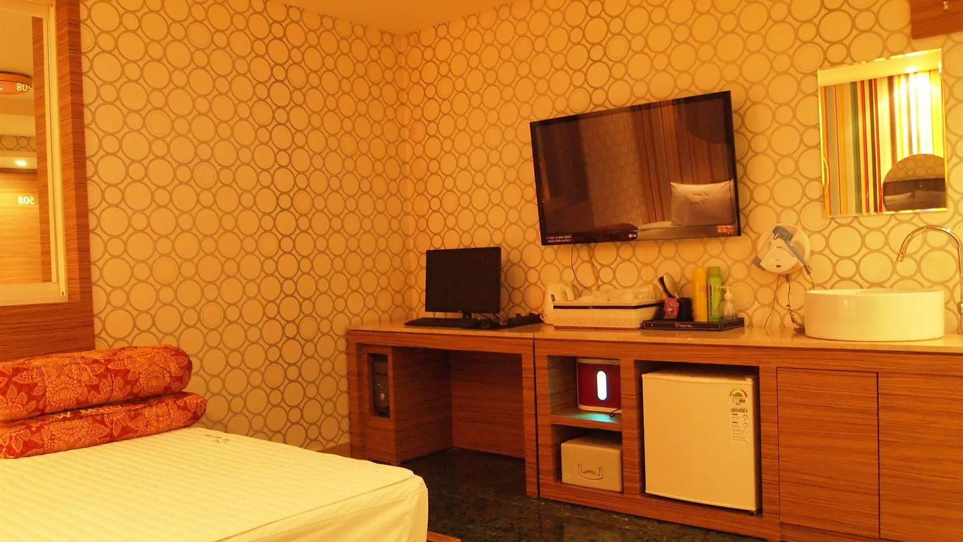 ** Hotel W Motel Busan South Korea